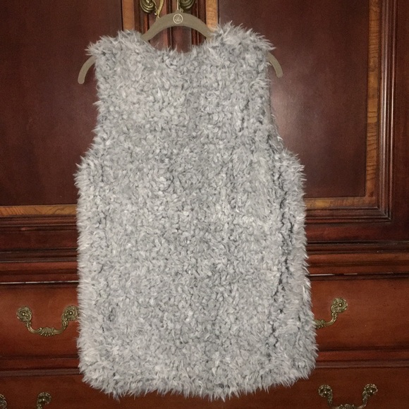 Vest - Picture 3 of 5